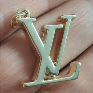 Louis Vuitton Gold Pendant